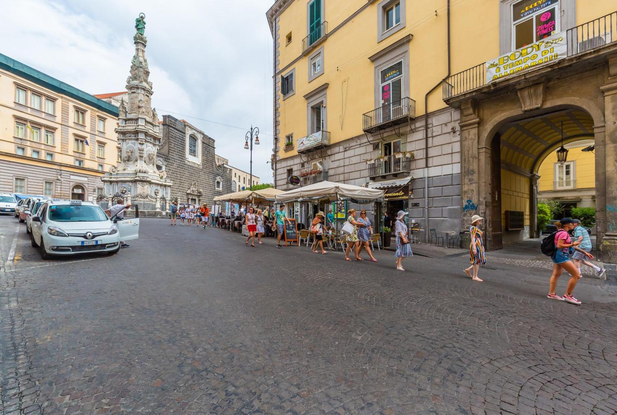 Residenza Trinita Maggiore Naples Exterior photo